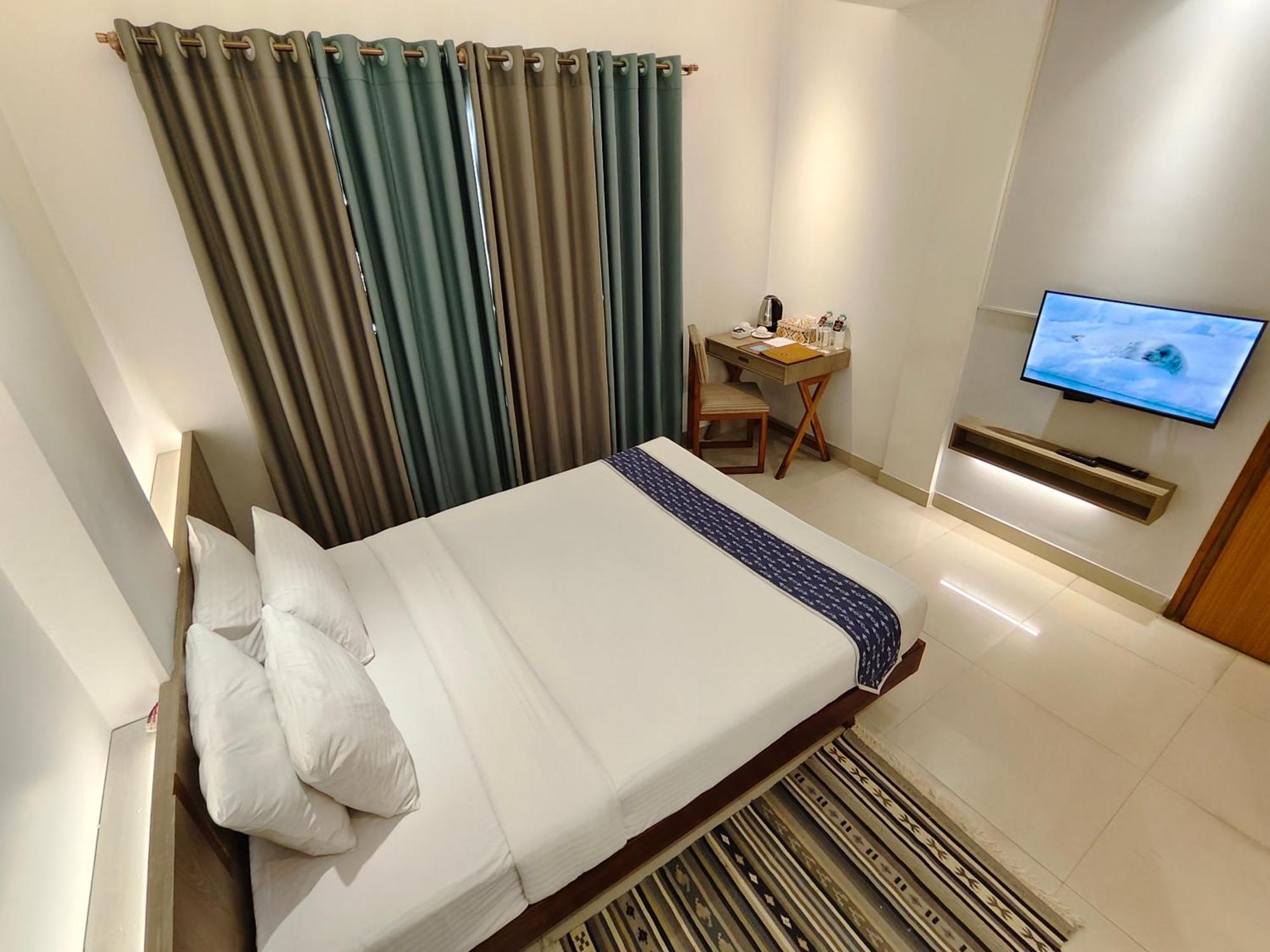 Hotel Nandini Dhaka Ngoại thất bức ảnh