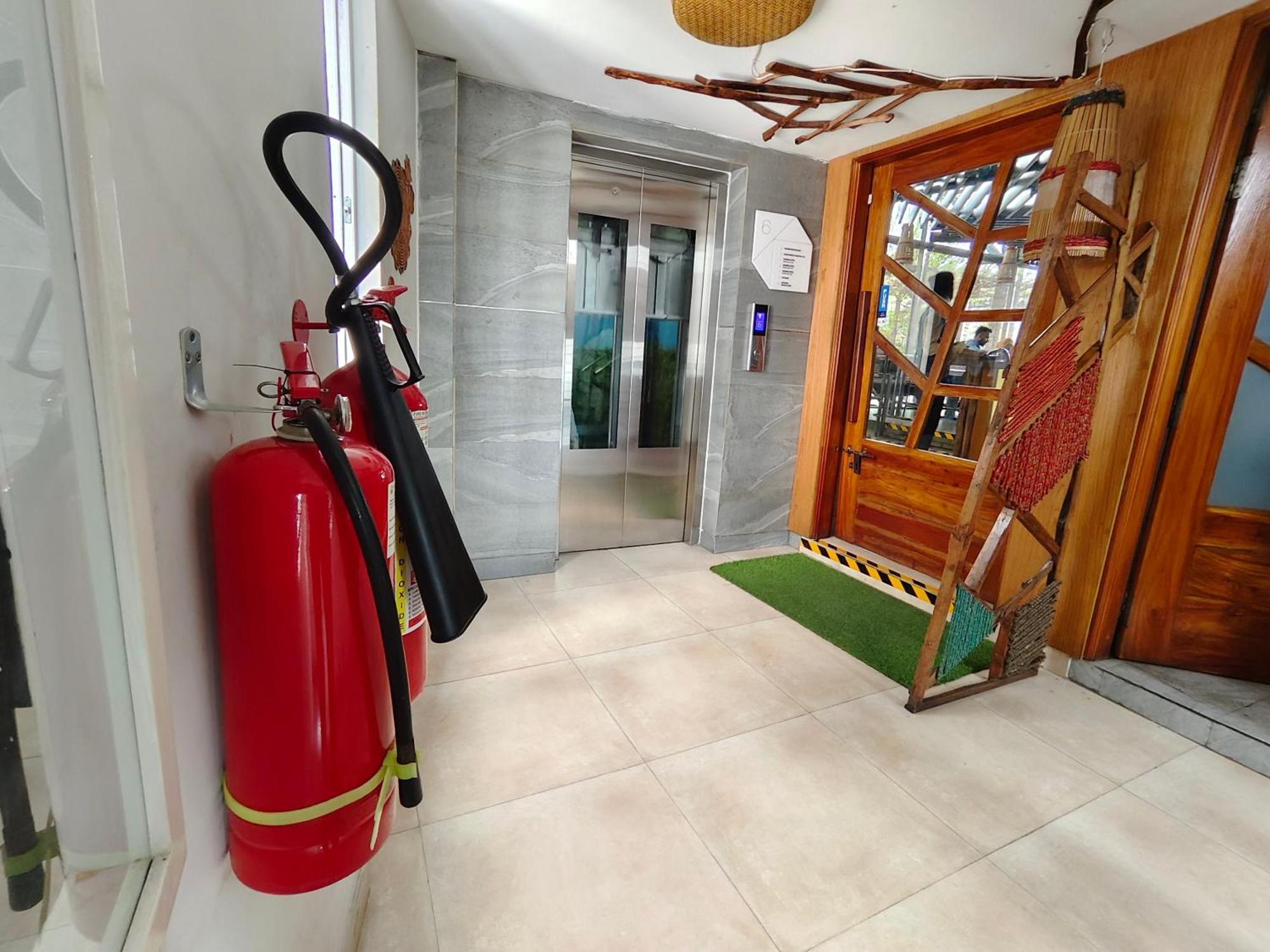 Hotel Nandini Dhaka Ngoại thất bức ảnh